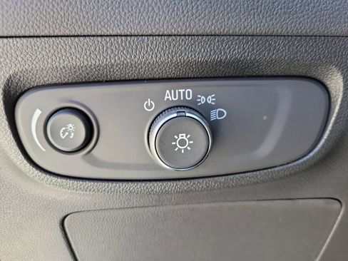 Used 2025 Buick Encore GX Avenir w/ Avenir Convenience Package AWD/4WD image 20