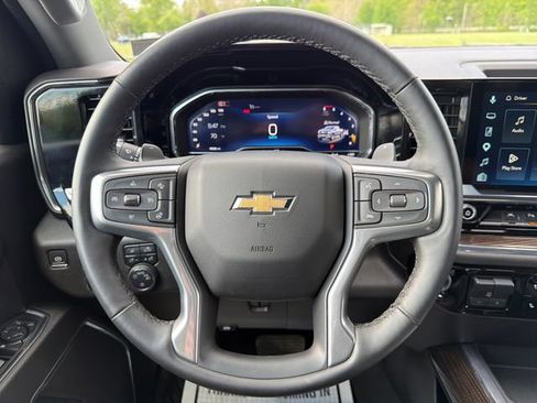 Used 2025 Chevrolet Silverado 1500 LT w/ Z71 Off-Road Package AWD/4WD image 15