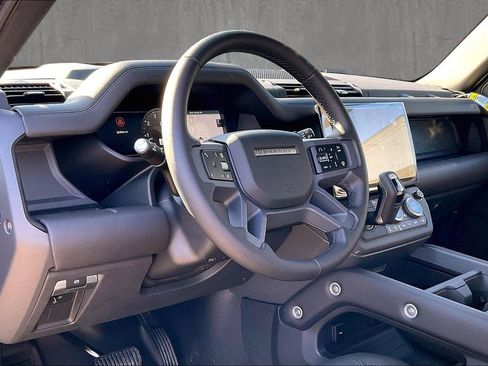 New 2026 Land Rover Defender 130 X-Dynamic SE AWD/4WD image 7