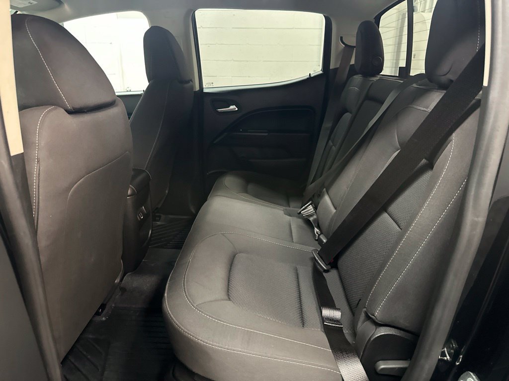 Used 2022 Chevrolet Colorado LT w/ LT Convenience Package AWD/4WD image 23