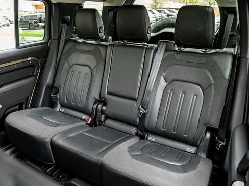 Used 2020 Land Rover Defender 110 HSE image 22