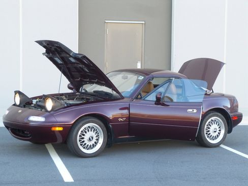 Used 1995 MAZDA MX-5 Miata image 98