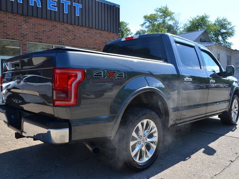 Used 2016 Ford F150 Lariat w/ Equipment Group 502A Luxury AWD/4WD image 4