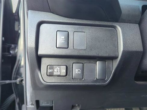 Certified 2023 Toyota Tacoma SR AWD/4WD image 12