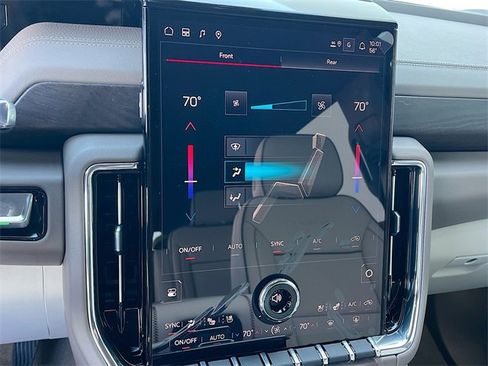 New 2026 GMC Yukon XL Denali image 11