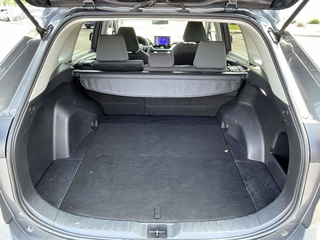 Used 2024 Toyota RAV4 XLE AWD/4WD image 11