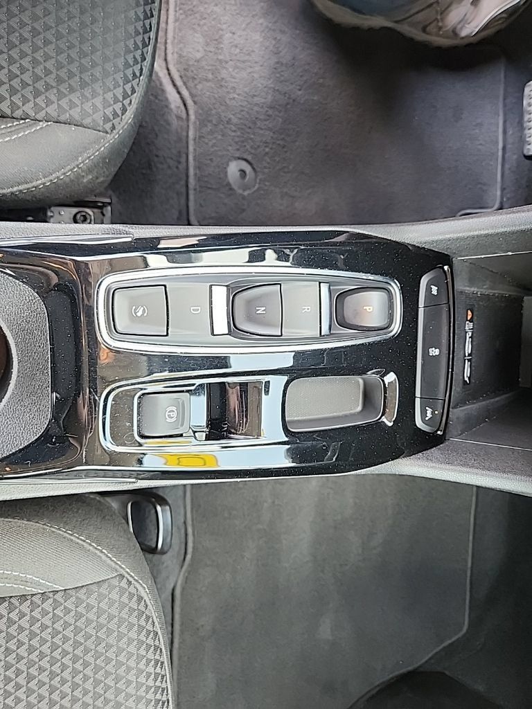 Used 2023 Chevrolet Bolt EUV LT w/ Comfort Package FWD image 22