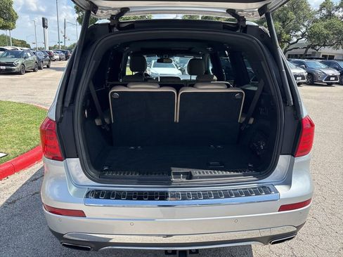 Used 2016 Mercedes-Benz GL 450 4MATIC image 26