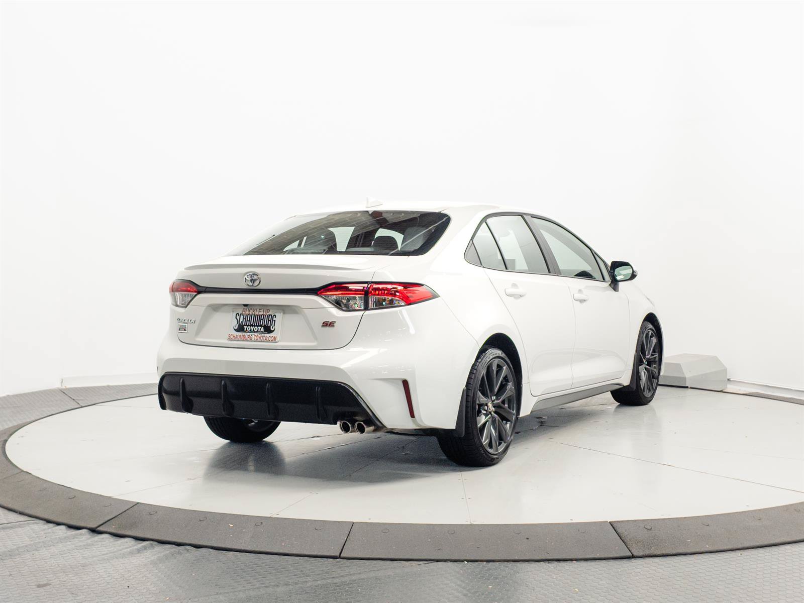 Certified 2026 Toyota Corolla SE w/ SE Package FWD image 13