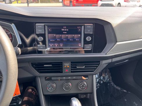 Used 2019 Volkswagen Jetta S w/ Driver Assistance Package image 18