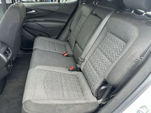 Used 2022 Chevrolet Equinox LT image 23