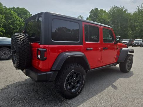 Used 2023 Jeep Wrangler Unlimited w/ Cold Weather Group AWD/4WD image 4