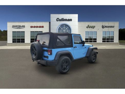 Used 2017 Jeep Wrangler Sport image 3