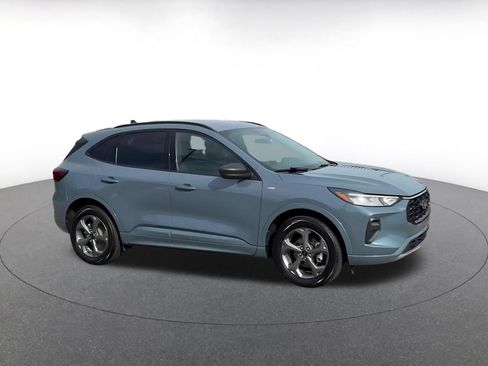 Used 2024 Ford Escape ST-Line AWD/4WD image 2
