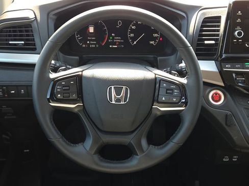 Used 2025 Honda Odyssey EX-L image 14