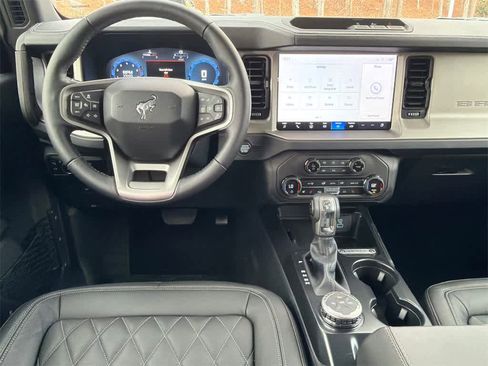 New 2025 Ford Bronco Outer Banks image 18