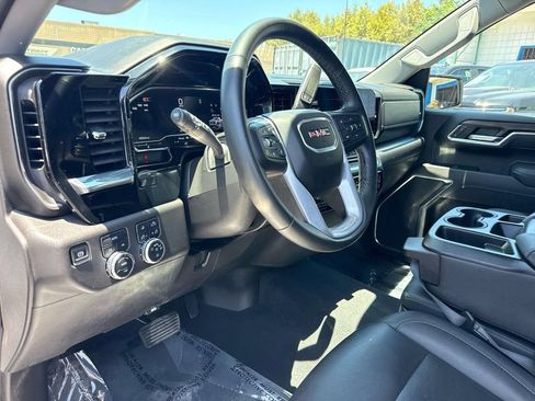 Used 2025 GMC Sierra 1500 SLT AWD/4WD image 26