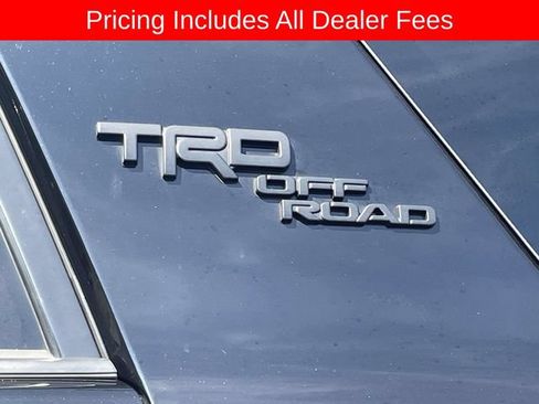 Used 2023 Toyota 4Runner TRD Off-Road Premium w/ Moonroof Package AWD/4WD image 11