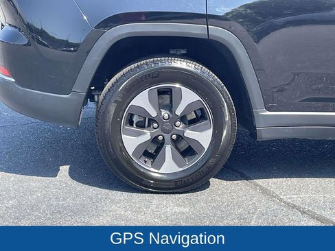 Used 2023 Jeep Grand Cherokee 4WD 4xe image 12