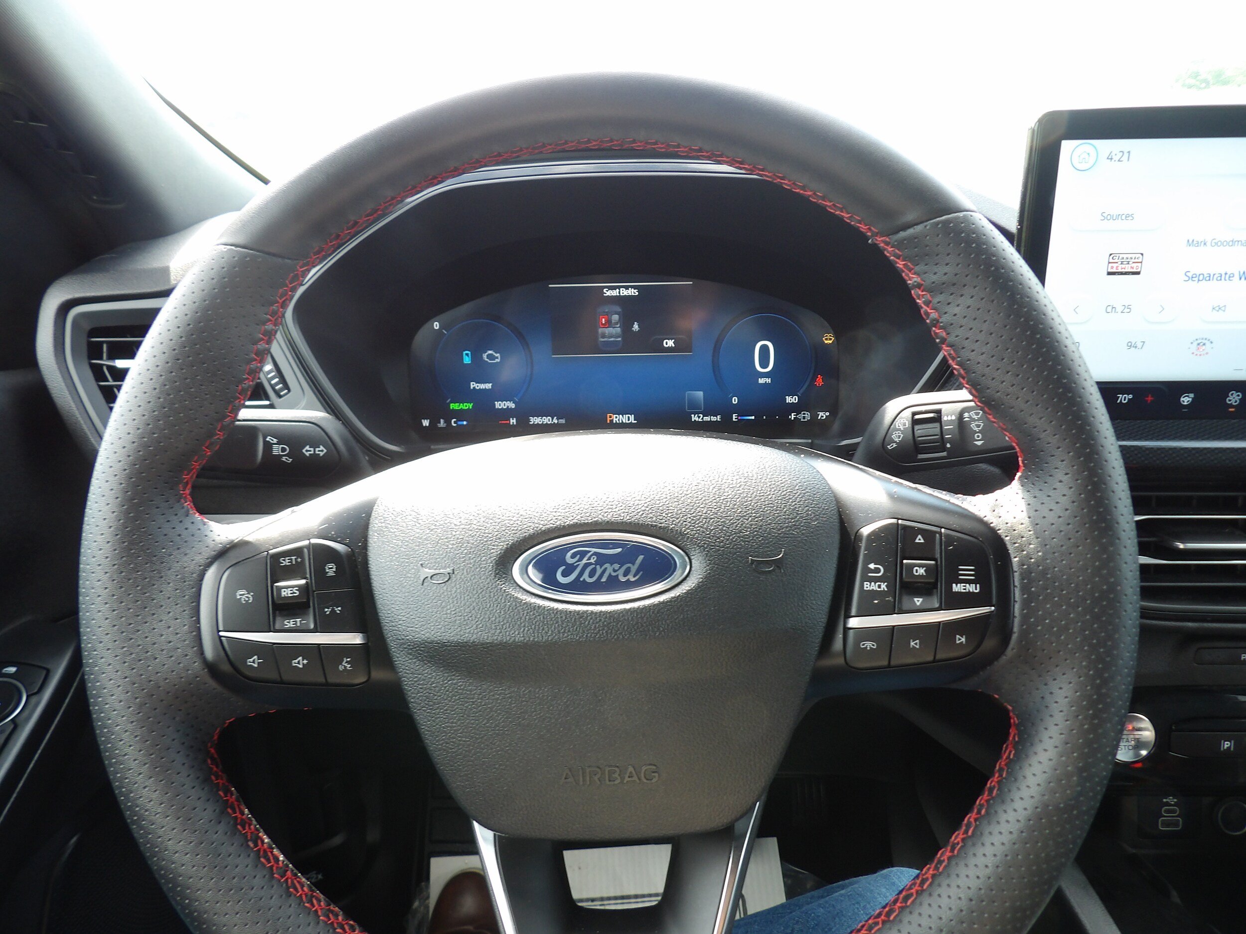 Used 2025 Ford Escape ST-Line Elite w/ Premium Technology Package AWD/4WD image 14