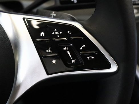 Used 2025 Mercedes-Benz C 300 4MATIC Sedan image 6