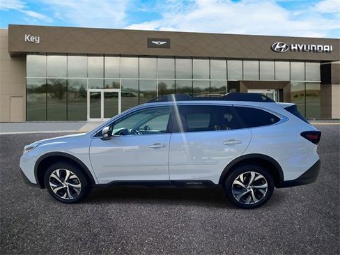 Used 2020 Subaru Outback Limited image 8
