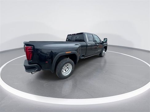 New 2026 GMC Sierra 3500 Denali Ultimate image 8