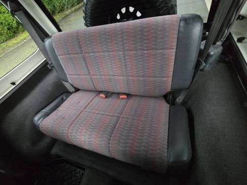 Used 2000 Jeep Wrangler Sport AWD/4WD image 19
