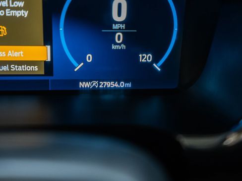 Used 2023 Ford F150 Lariat w/ Equipment Group 502A High image 59