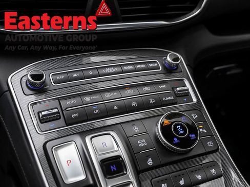 Used 2022 Hyundai Santa Fe Limited image 18