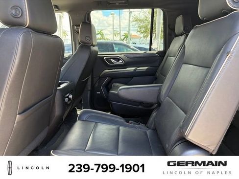 Used 2023 GMC Yukon XL SLT RWD image 13