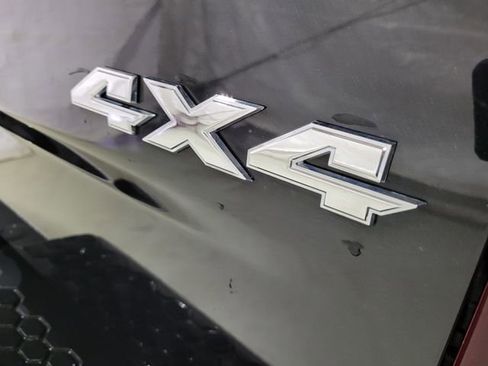 Used 2018 RAM 1500 Classic SLT w/ Luxury Group image 52