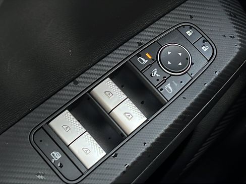 Used 2023 Mitsubishi Outlander SE FWD image 18