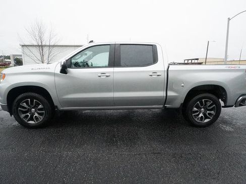 Used 2022 Chevrolet Silverado 1500 LT image 6