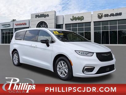 Certified 2025 Chrysler Pacifica Select