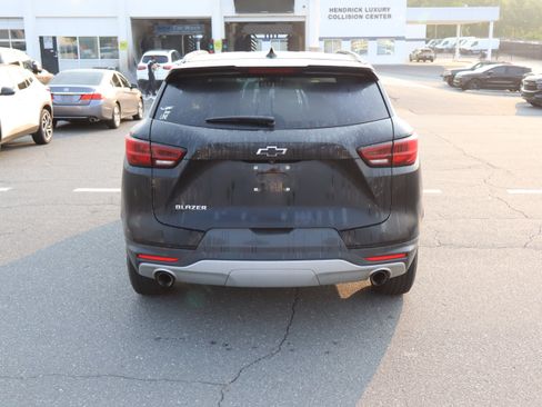 Used 2025 Chevrolet Blazer LT w/ Convenience Package FWD image 20