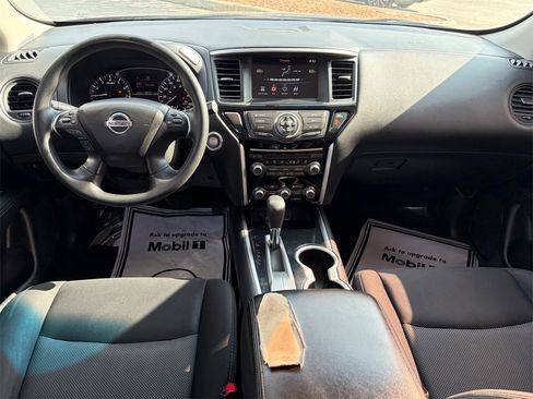 Used 2019 Nissan Pathfinder S image 21