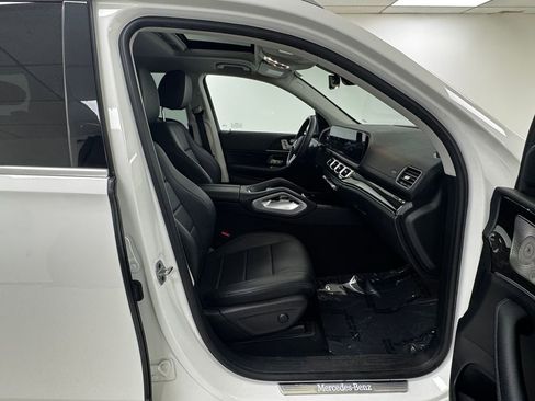 Used 2022 Mercedes-Benz GLS 450 4MATIC image 14