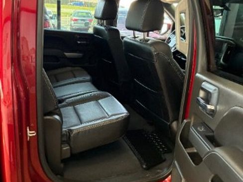 Used 2018 Chevrolet Silverado 1500 LT w/ All Star Edition image 32