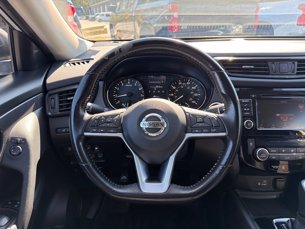 Used 2020 Nissan Rogue SV AWD/4WD image 12