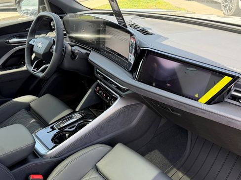 New 2026 Audi SQ5 Premium Plus AWD/4WD image 11