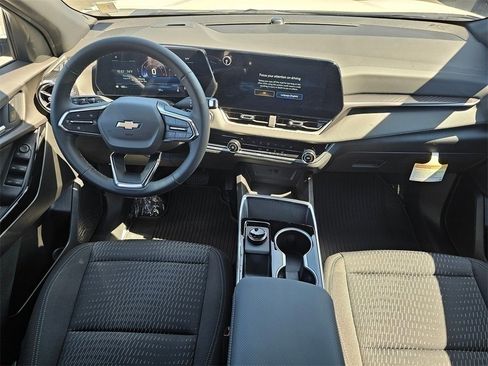 New 2026 Chevrolet Equinox LT w/ Safety and Technology Package image 10