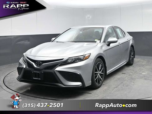 Used 2021 Toyota Camry SE image 18
