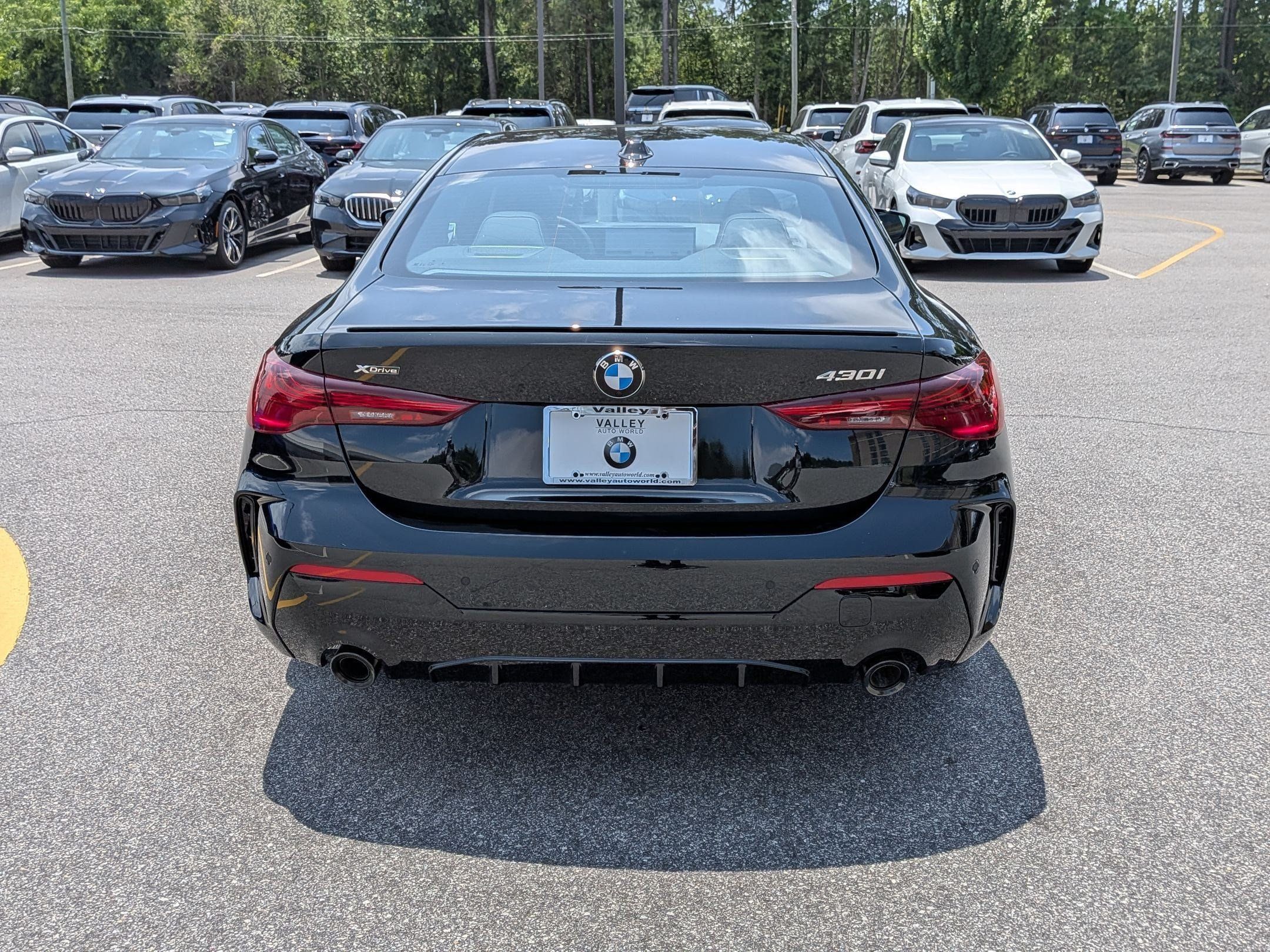 New 2027 BMW 430i Coupe w/ M Sport Package AWD/4WD image 4