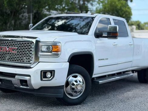 Used 2015 GMC Sierra 3500 Denali w/ Duramax Plus Package AWD/4WD image 5