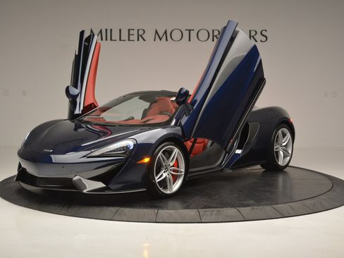 Used 2019 McLaren 570S Spider RWD image 14