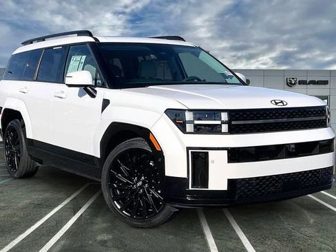 Used 2024 Hyundai Santa Fe Calligraphy image 12