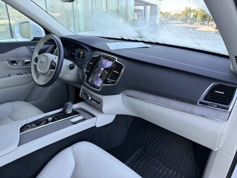 Used 2023 Volvo XC90 B6 Plus w/ Protection Package Premier AWD/4WD image 21