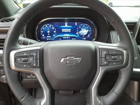 Used 2024 Chevrolet Tahoe Z71 w/ Z71 Off-Road Package AWD/4WD image 20