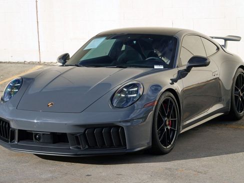 Used 2025 Porsche 911 GTS image 46